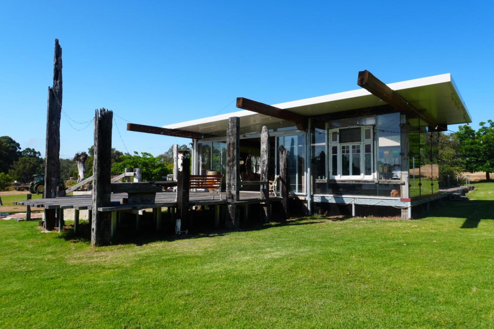 Silversprings Spa Retreat Pet Friendly Cottages And Glampings Metricup Eksteriør bilde