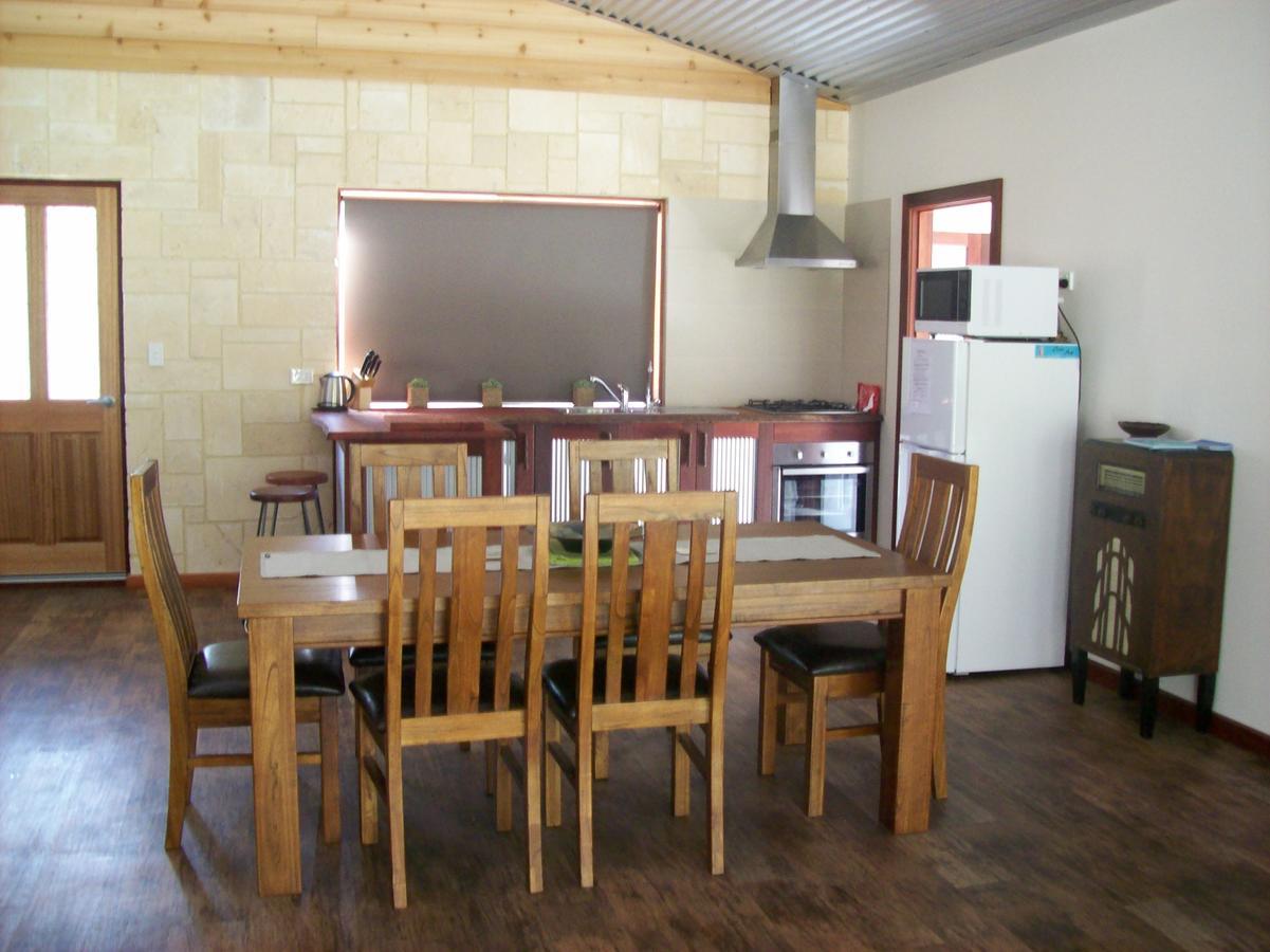 Silversprings Spa Retreat Pet Friendly Cottages And Glampings Metricup Eksteriør bilde